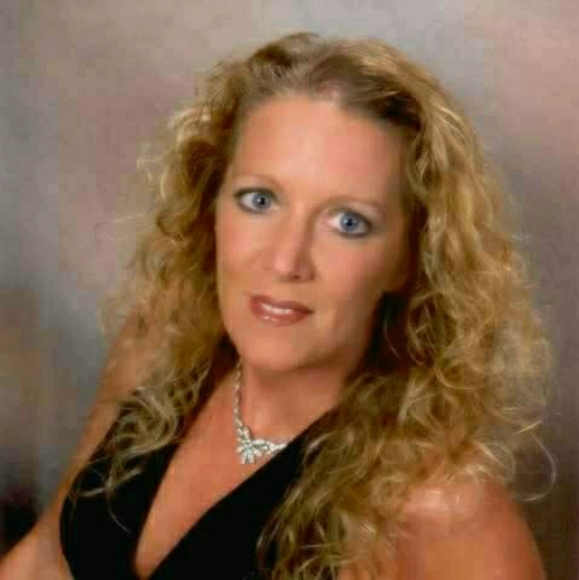 Meet your Posher, Phyllis - Picture 2 of 12